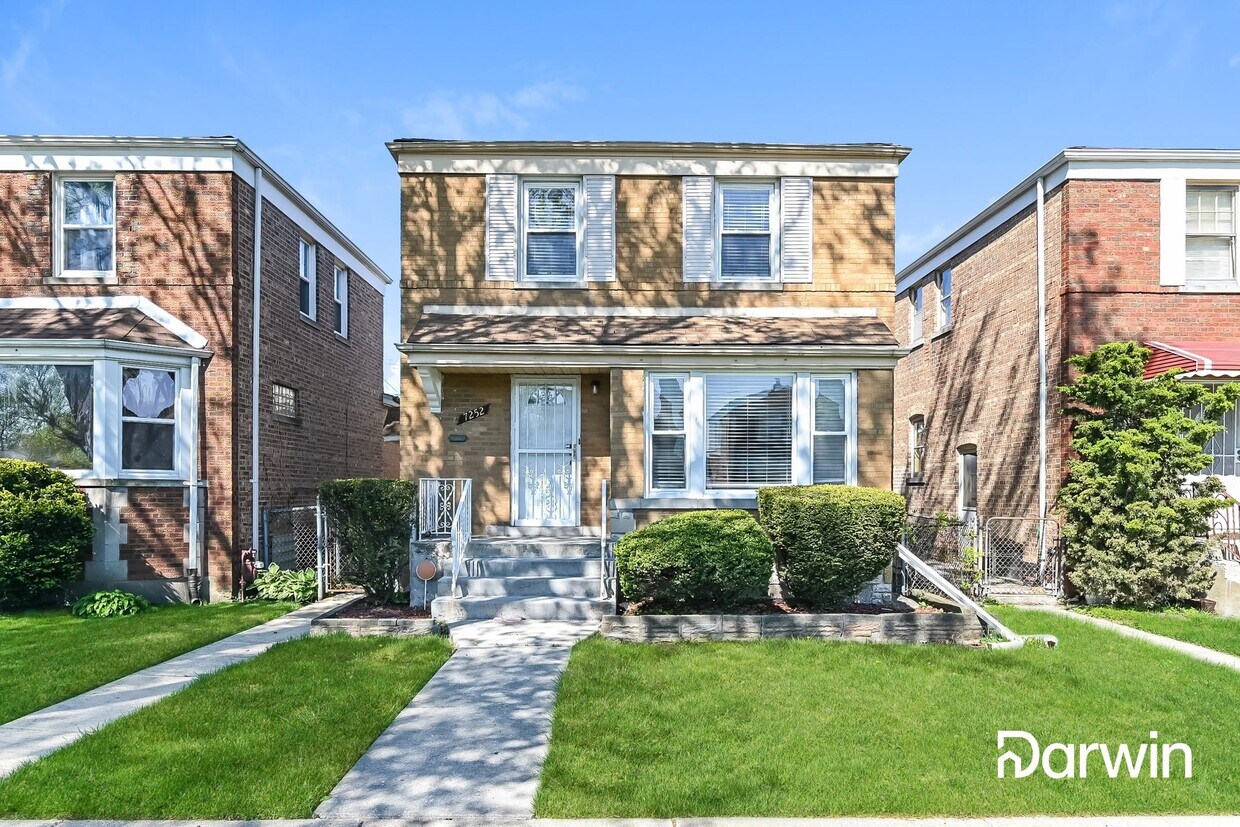 Primary Photo - 7252 S ALBANY, Chicago, IL 60629
