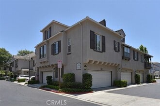 Building Photo - 16 Leucadia