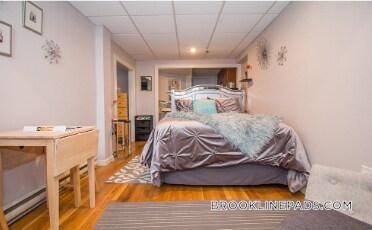 Foto del edificio - 1029 Beacon St