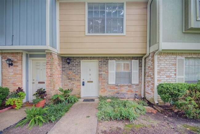Foto del edificio - 8102 Amelia Rd