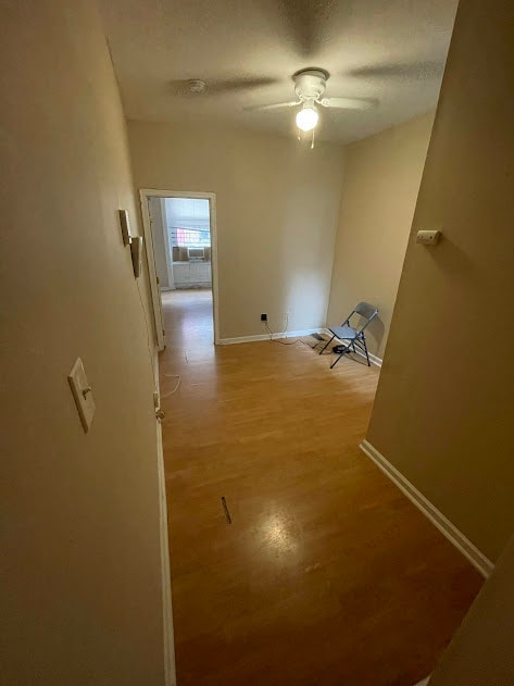 1855 Apt 1: Living Room - 1855 N Willington St