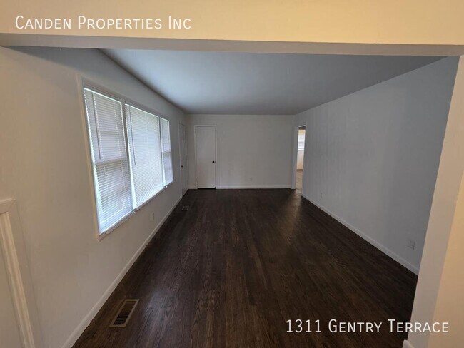 Building Photo - 1311 Gentry Terrace