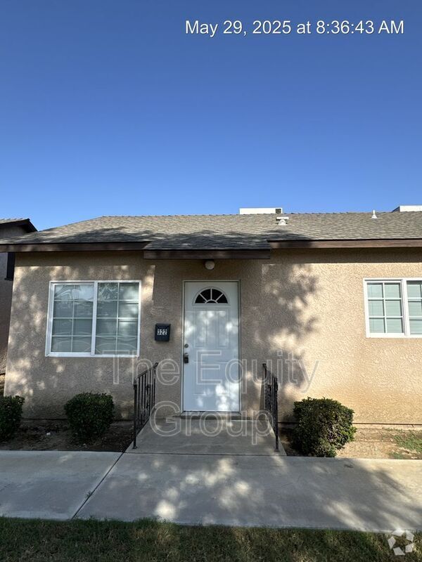 Building Photo - 322 S Crespi Ave