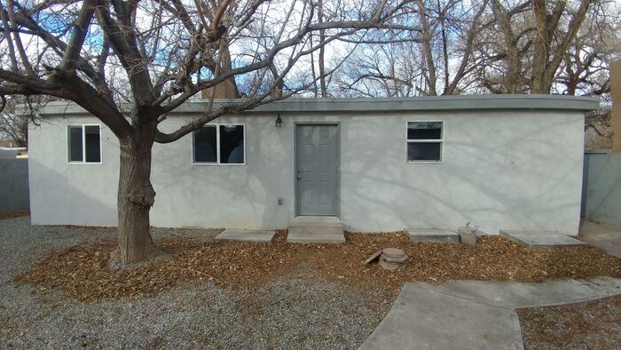 Primary Photo - 4723 Glendale Rd NW