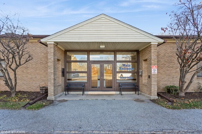 Building Photo - Augustana Homes Glenbrook (A 62+ Community)