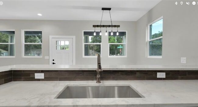 Building Photo - 8217 N Brooks St