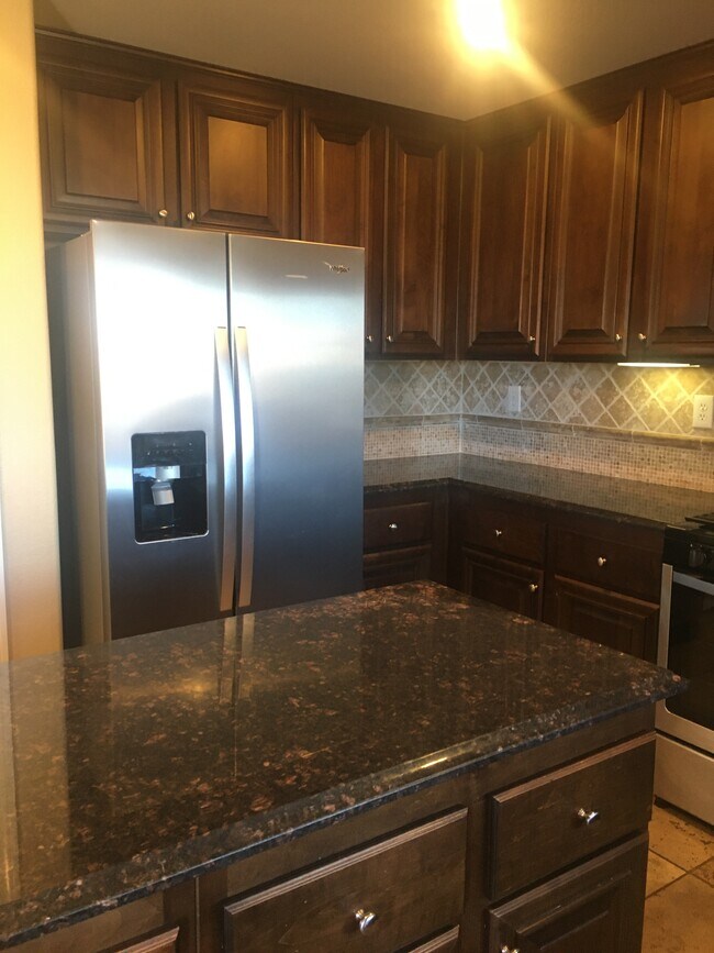 Foto del edificio - 166 Cloud Cover Ave