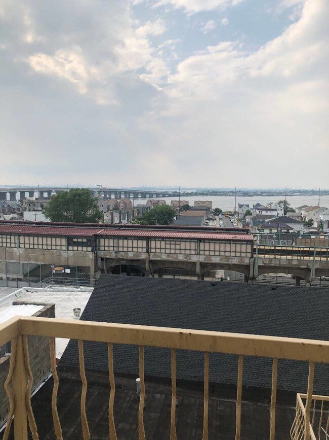 8802 Rockaway Beach Blvd Unit 4A, Queens, NY 11693 Apartment for