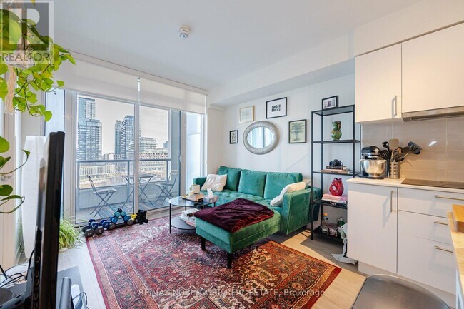 Photo du bâtiment - 27 Bathurst St