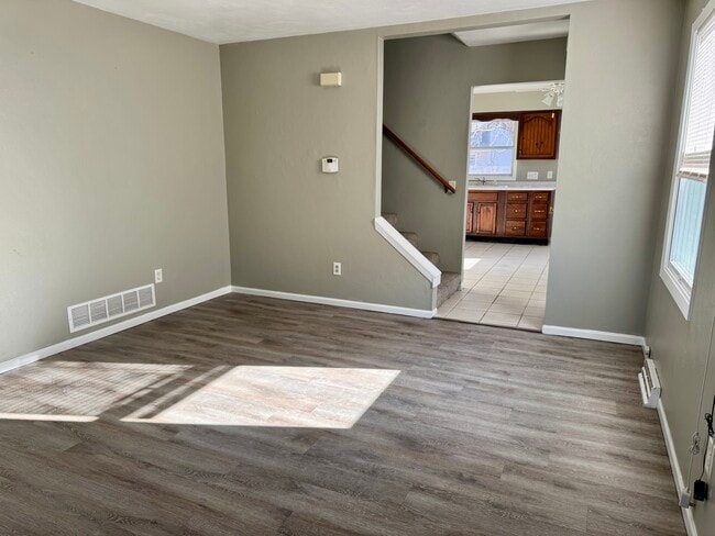 Foto del edificio - 3513 W 31st St