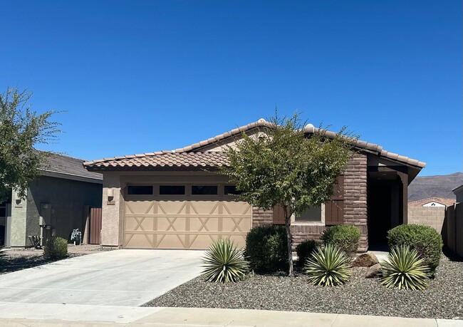 Building Photo - Beautiful Home in Gold Canyon