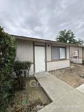 Building Photo - 10742 Railroad Ave