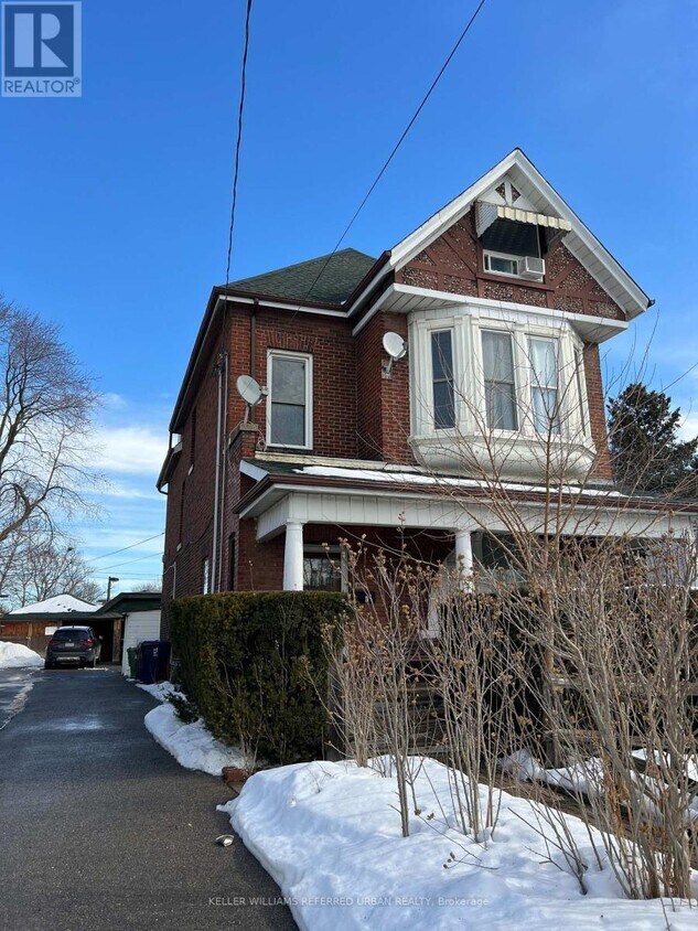 Photo principale - 225 Rosemount Ave