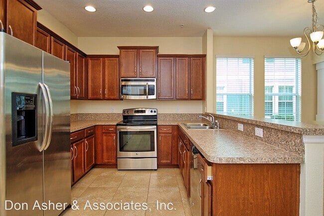 Building Photo - 10239 Lake District Ln
