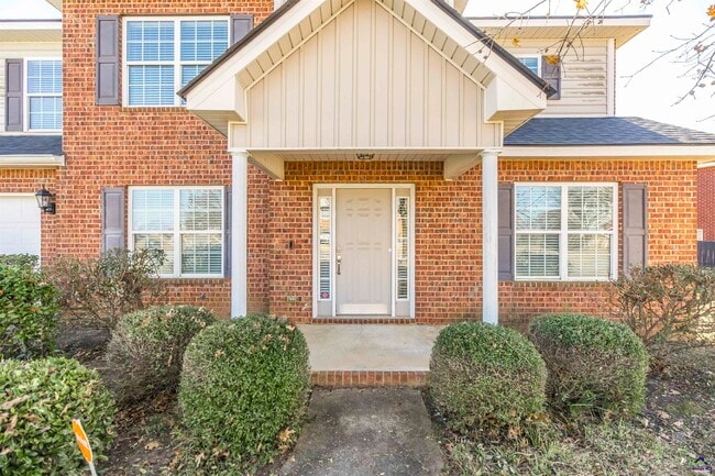 Building Photo - 104 Rosales Dr