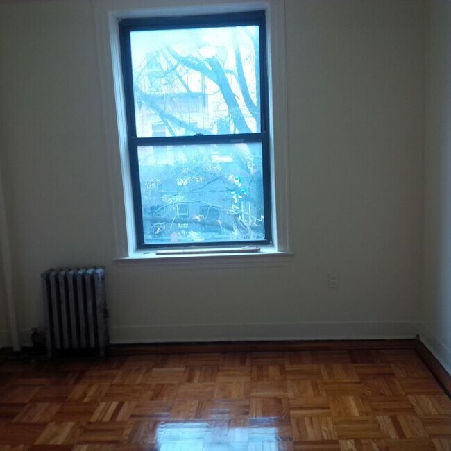 Foto del edificio - 262 E 55th St
