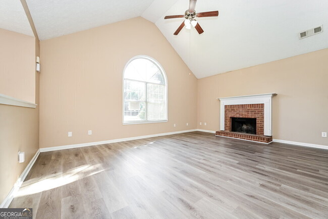 Building Photo - 543 Brewer Dr