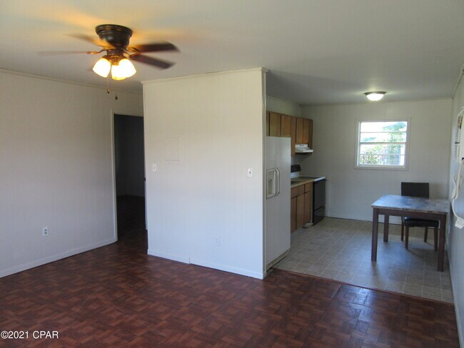 116 N Hwy 22 A Unit 12 Callaway Fl 32404 Apartment For Rent In Callaway Fl Apartments Com