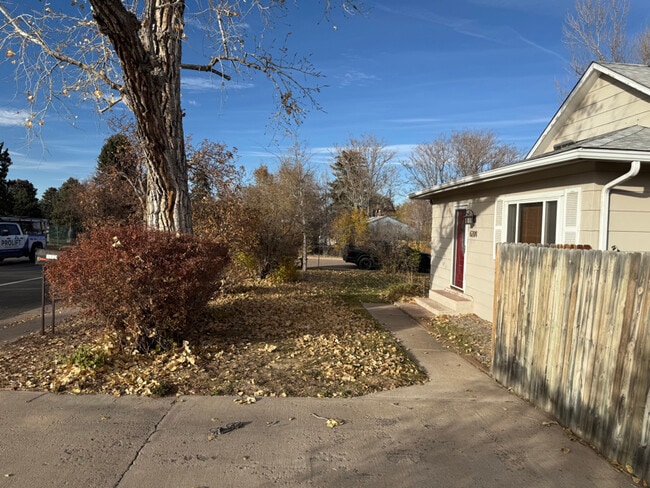 Foto del edificio - 6204 S Prince St