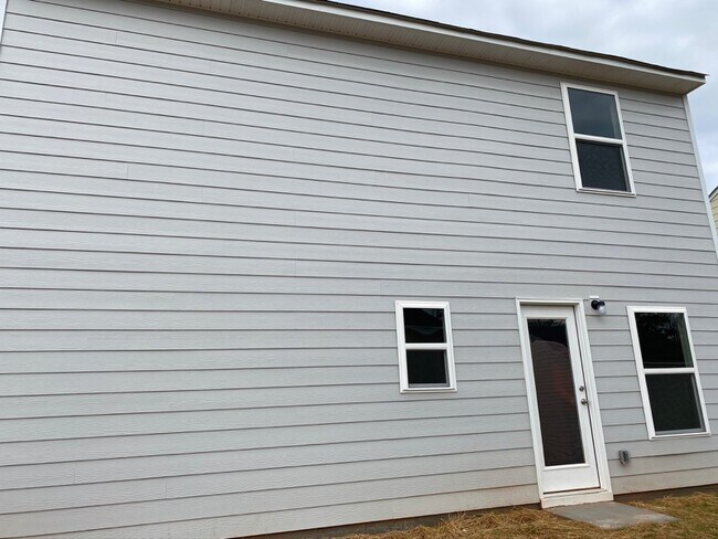 Building Photo - 112 Regency Walk