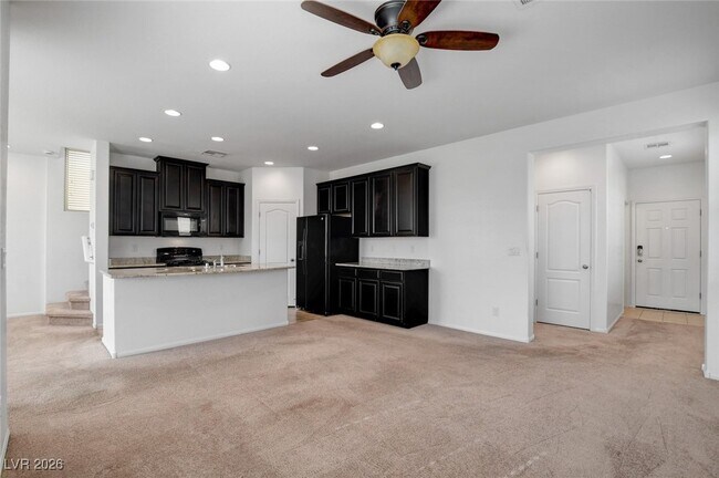 Building Photo - 6325 Beavertail Pond Ave