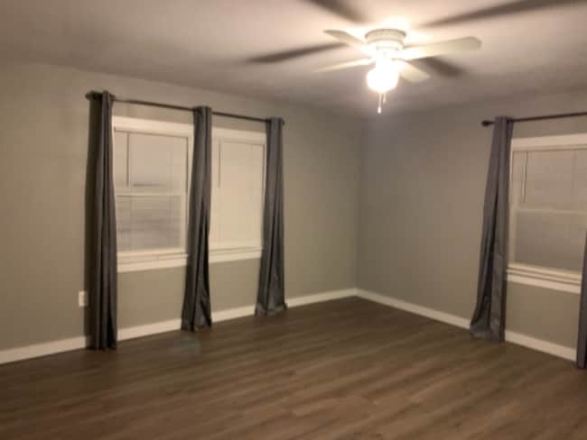 Foto del edificio - 815 Live Oak St