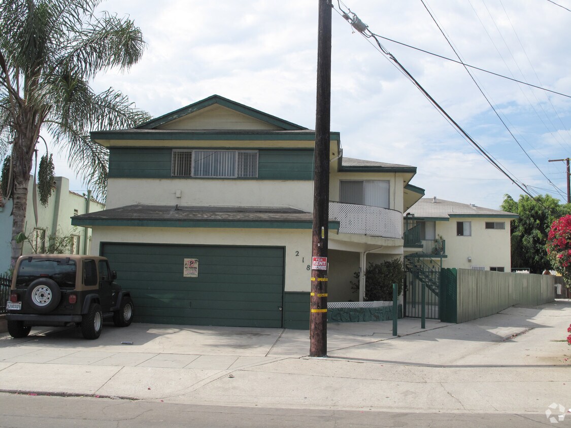 Primary Photo - 218 E Norton St