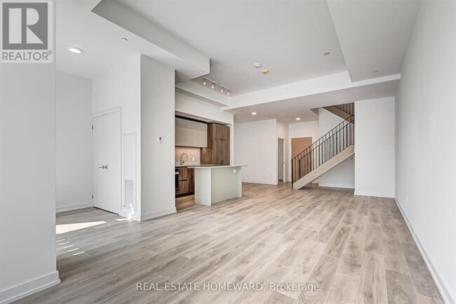 Photo du bâtiment - 150 Logan Ave