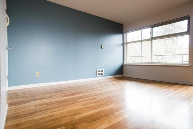 Foto del edificio - 1 bedroom in Seattle WA 98105