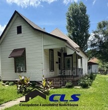 Building Photo - 1021 S 18th St
