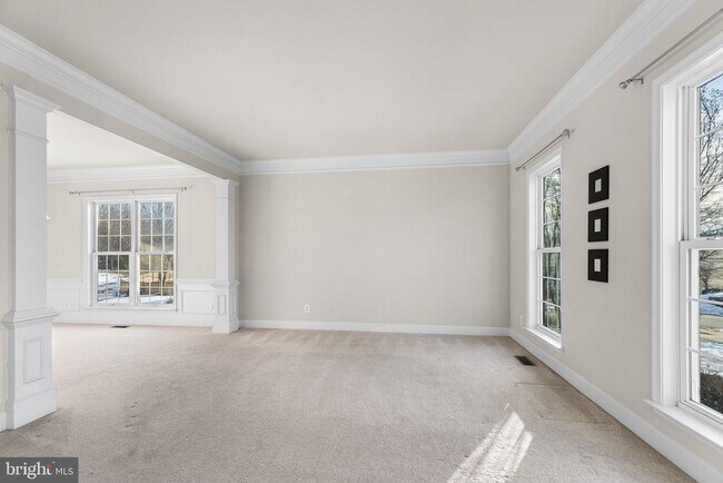 Foto del edificio - 9120 Laurel Highlands Place