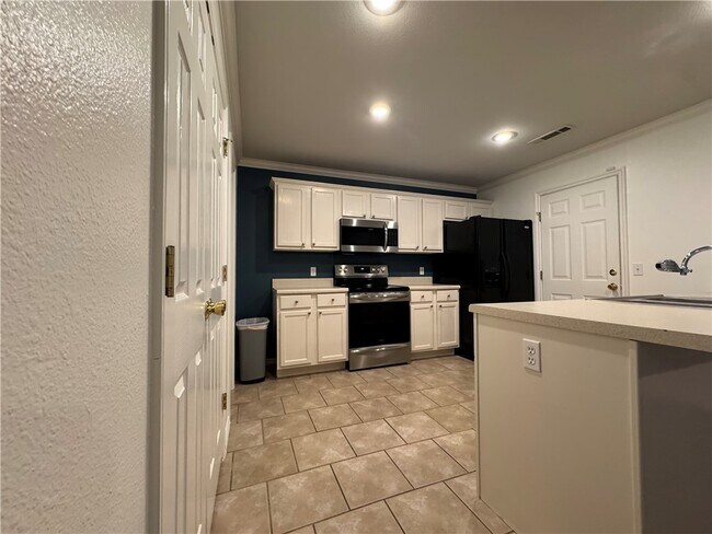 Foto del edificio - 1584 Willowbrook Dr