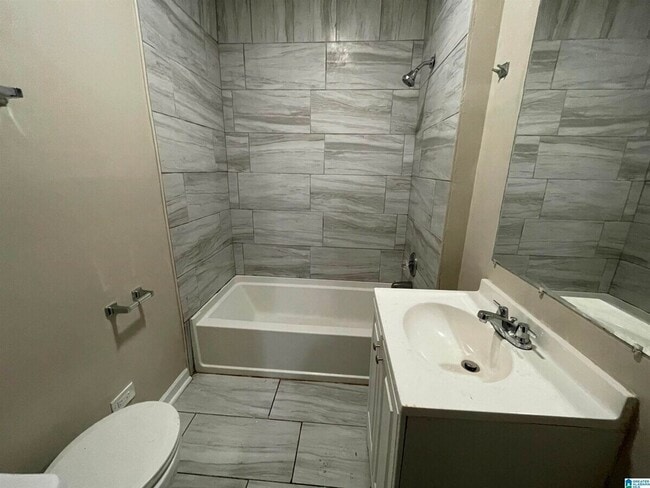 Building Photo - Newly Renovated 3 Bedroom Pinson Area