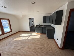 Building Photo - 1103 West Dr