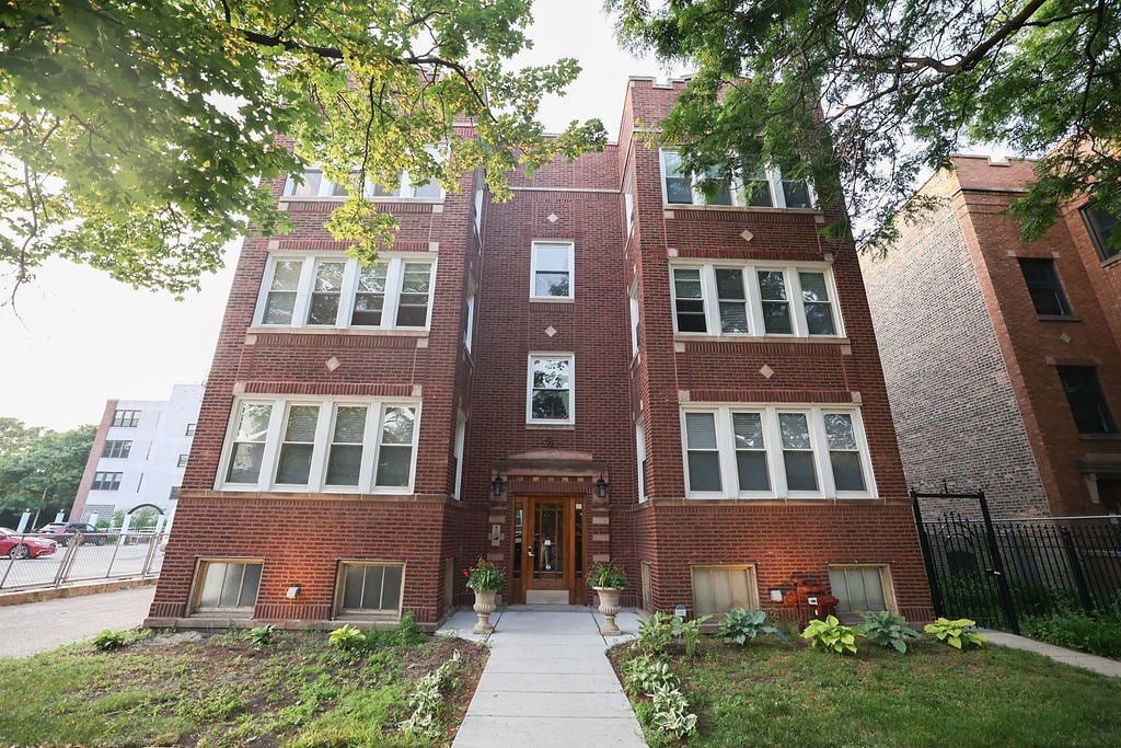 Primary Photo - 1740 W Gregory St