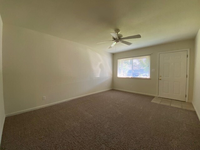 Foto del edificio - Great 3 bedroom 1 bathroom Duplex in Sacra...