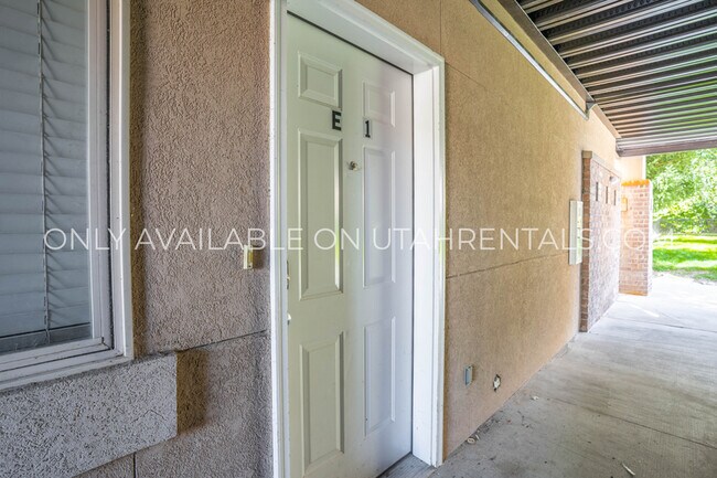 Building Photo - 837 E 620 N