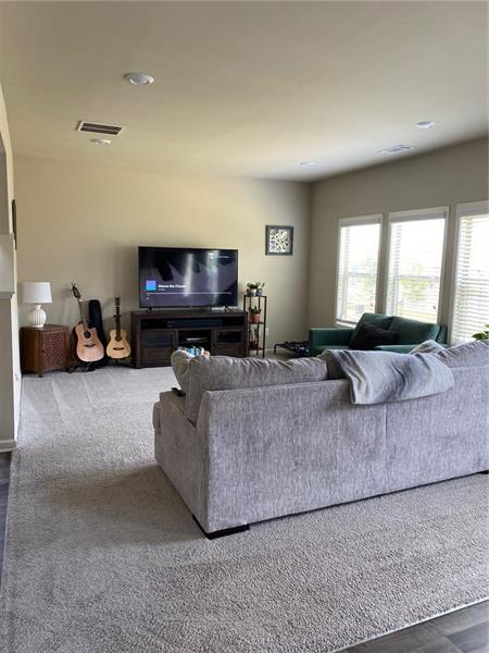 Foto del edificio - 422 Auburn Crossing Dr
