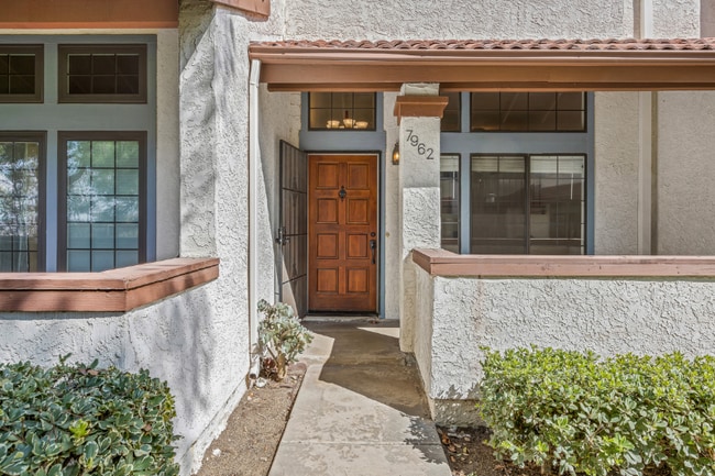 Building Photo - 7962 Mission Vista Dr