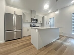 Building Photo - 3118 Challand Ln