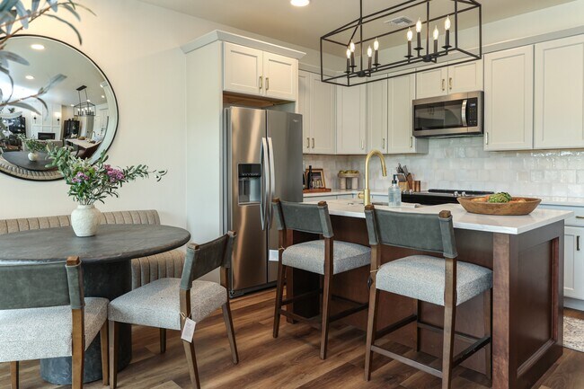 Foto del edificio - 279 N Richards Ave