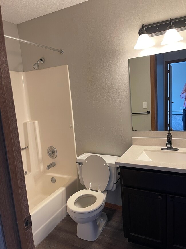 Building Photo - Brackett's Place Apartments