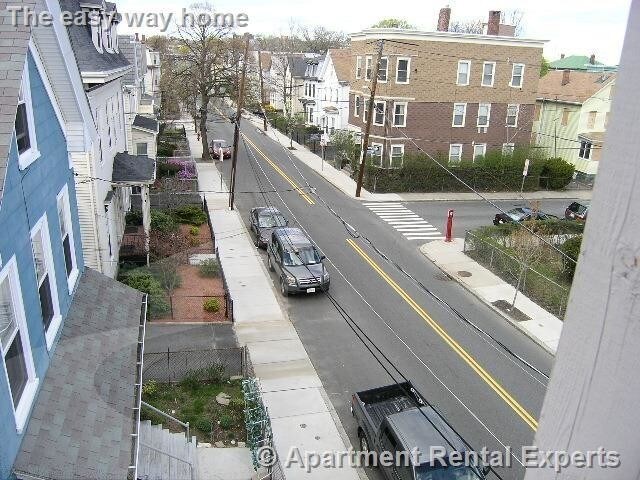 Building Photo - 2 bedroom in Somerville MA 02143