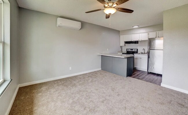 Foto del edificio - 42nd West Apartments