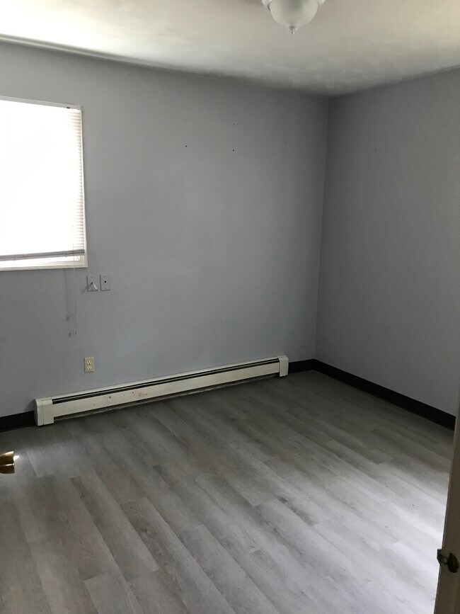 Foto del edificio - 46 Gertrude Ave