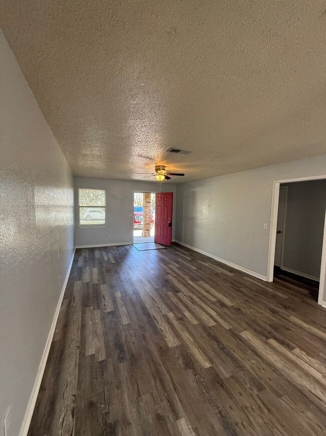 Building Photo - 1610 Indian Trail