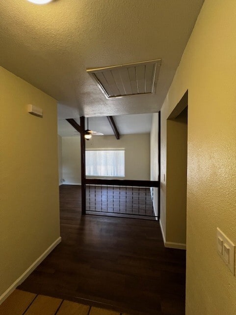 Building Photo - 980 St Clair Dr