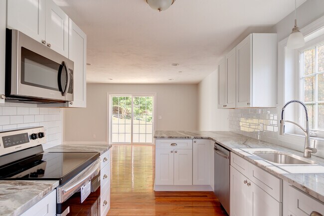 Foto del edificio - 74 Upland Street