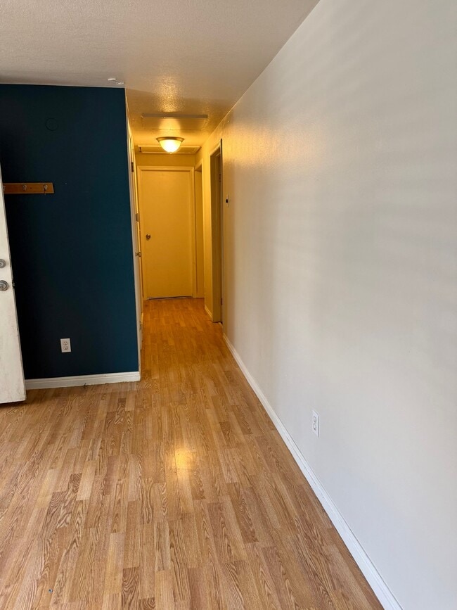 Building Photo - 2736 S 900 E