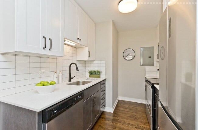 Foto del edificio - 5649 N Sheridan Rd